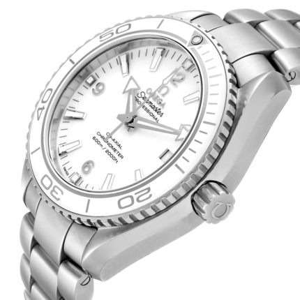 Replica Omega Watches Dubai Premium super clone Omega Seamaster Planet Ocean 600M 232.30.42.21.04.001 42mm luxury replica watch available in Dubai UAE