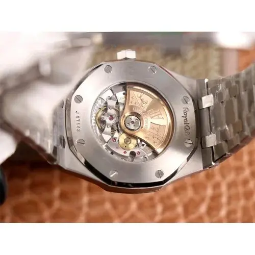 Audemars Piguet Royal Oak bracelet detail super clone watch Dubai